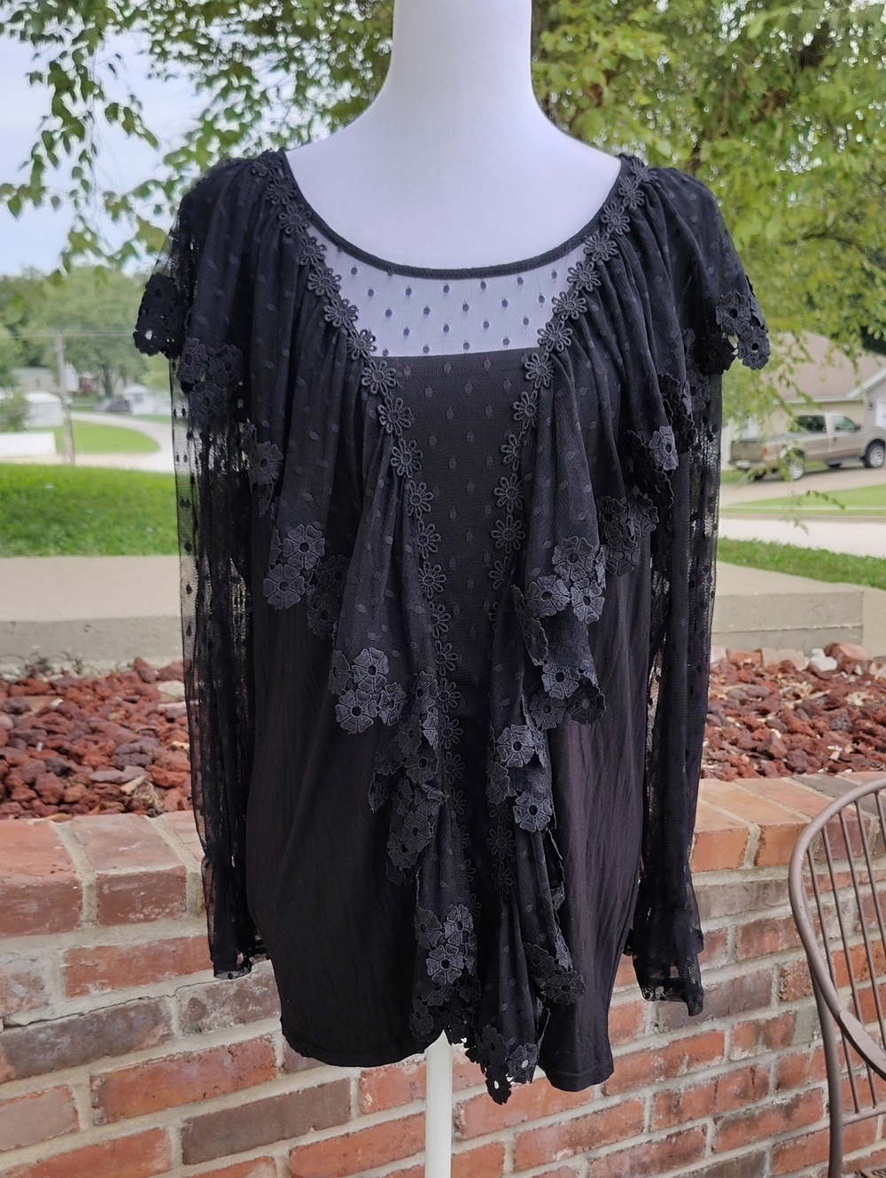 Kate & Mallory Swiss Dot Floral Lace Mesh Bishop Sleeves Top Size 2X Whimsigoth